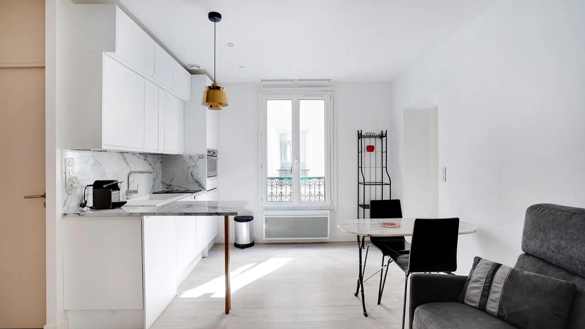 Apartment Saint Lazare Saint Augustin